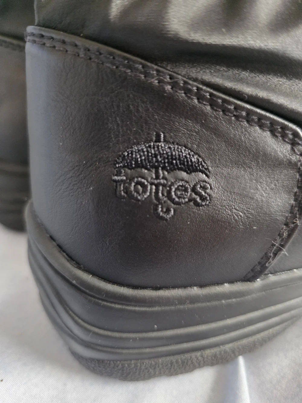 totes Black Insulated Lace-Up Winter Boots with Side Zip